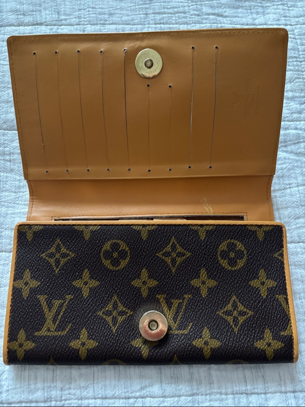 Louis Vuitton Brown and Tan Monogram Long Wallet - Picture 6 of 14